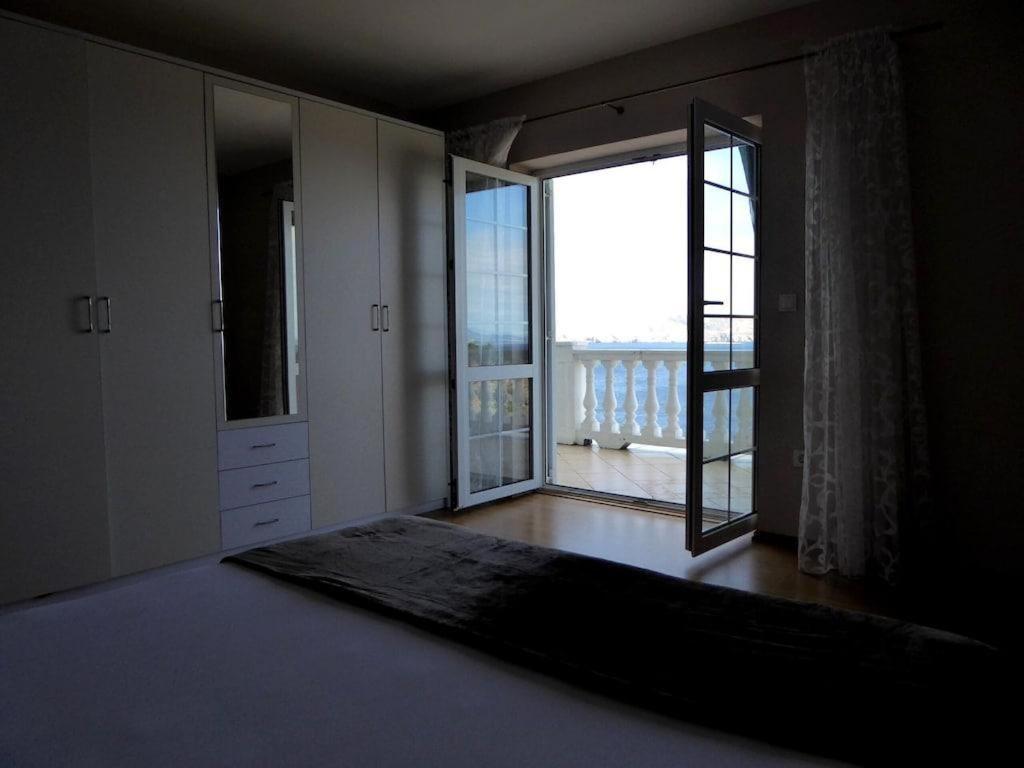 Apartment Ana Сень Экстерьер фото